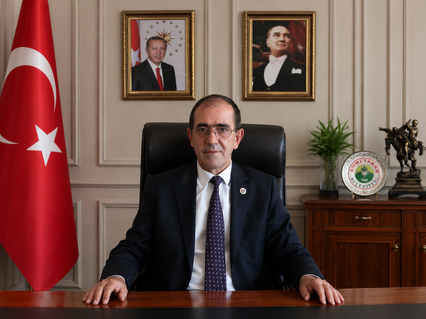 Başkanın Özgeçmişi